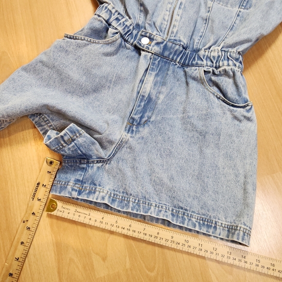 WeWoreWhat Denim Romper Zip Front Collared Stretch Waist Size Medium - Picture 12 of 16